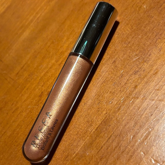 BECCA Glow Gloss Lip Gloss Champagne Creme - Picture 3 of 16